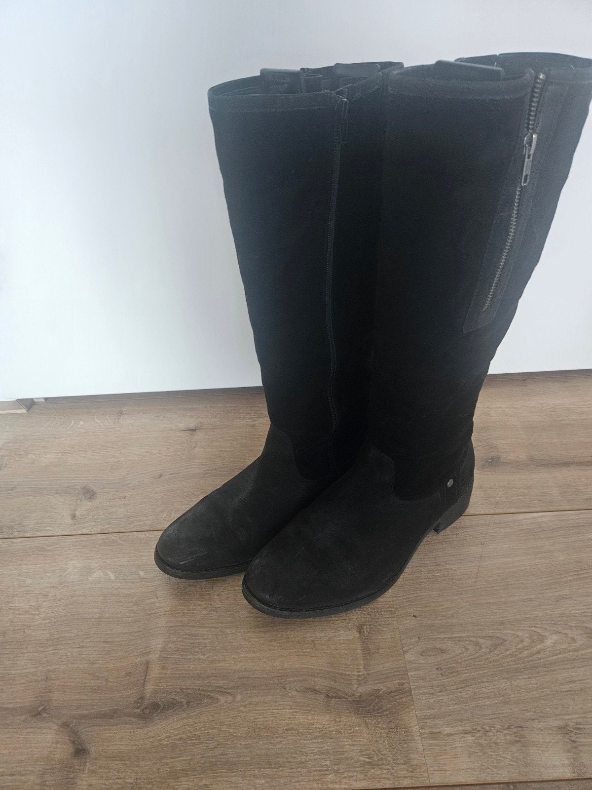 Zwarte laarzen, Kleding | Dames, Schoenen, Ophalen of Verzenden, Gedragen, Zwart, Hoge laarzen