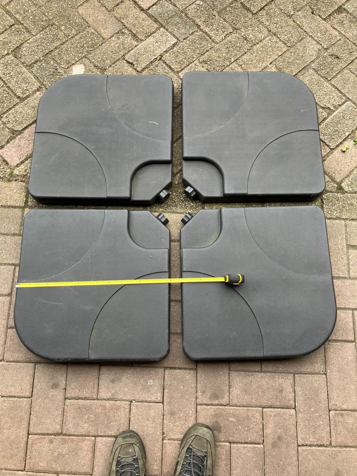 Parasol-tegel 4 stuks vulbaar met zand of water, z.g.a.n., Tuin en Terras, Ophalen, Zo goed als nieuw, Minder dan 1 meter, Parasolvoet