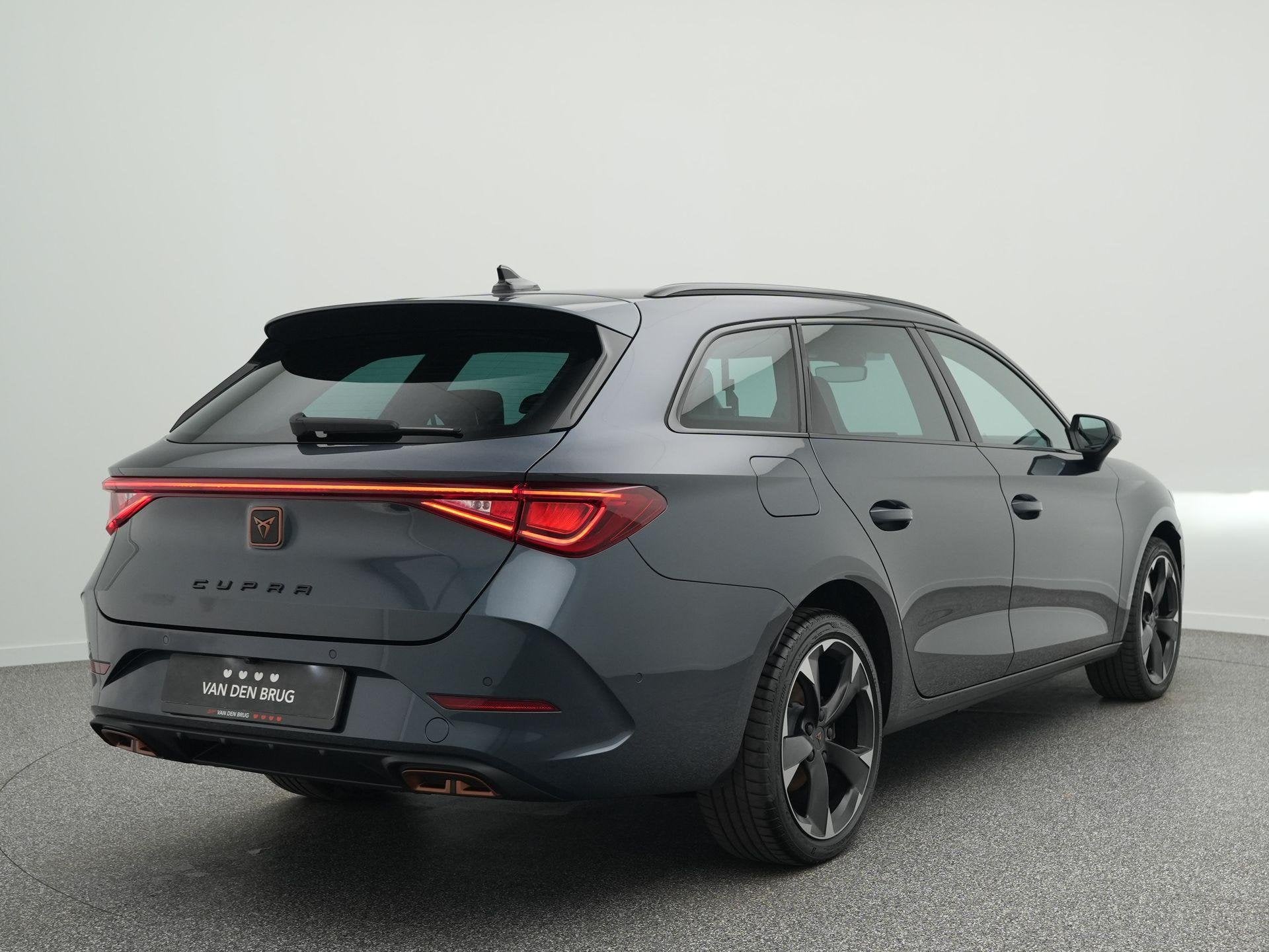 CUPRA Leon Sportstourer 1.4 TSI eHybrid 204pk | Dynamic chas, Auto's, 1556 kg, Stof, Gebruikt, 4 cilinders