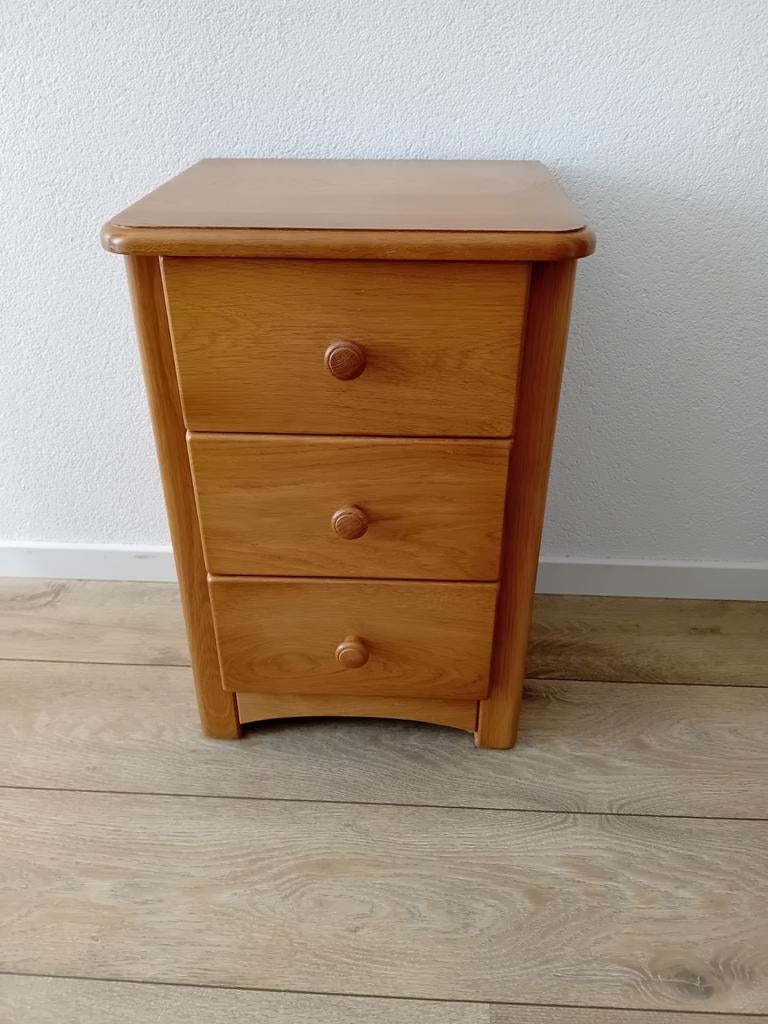 Nachtkastje licht eiken, Huis en Inrichting, Ophalen, Minder dan 50 cm, 3 of 4 laden, Minder dan 100 cm