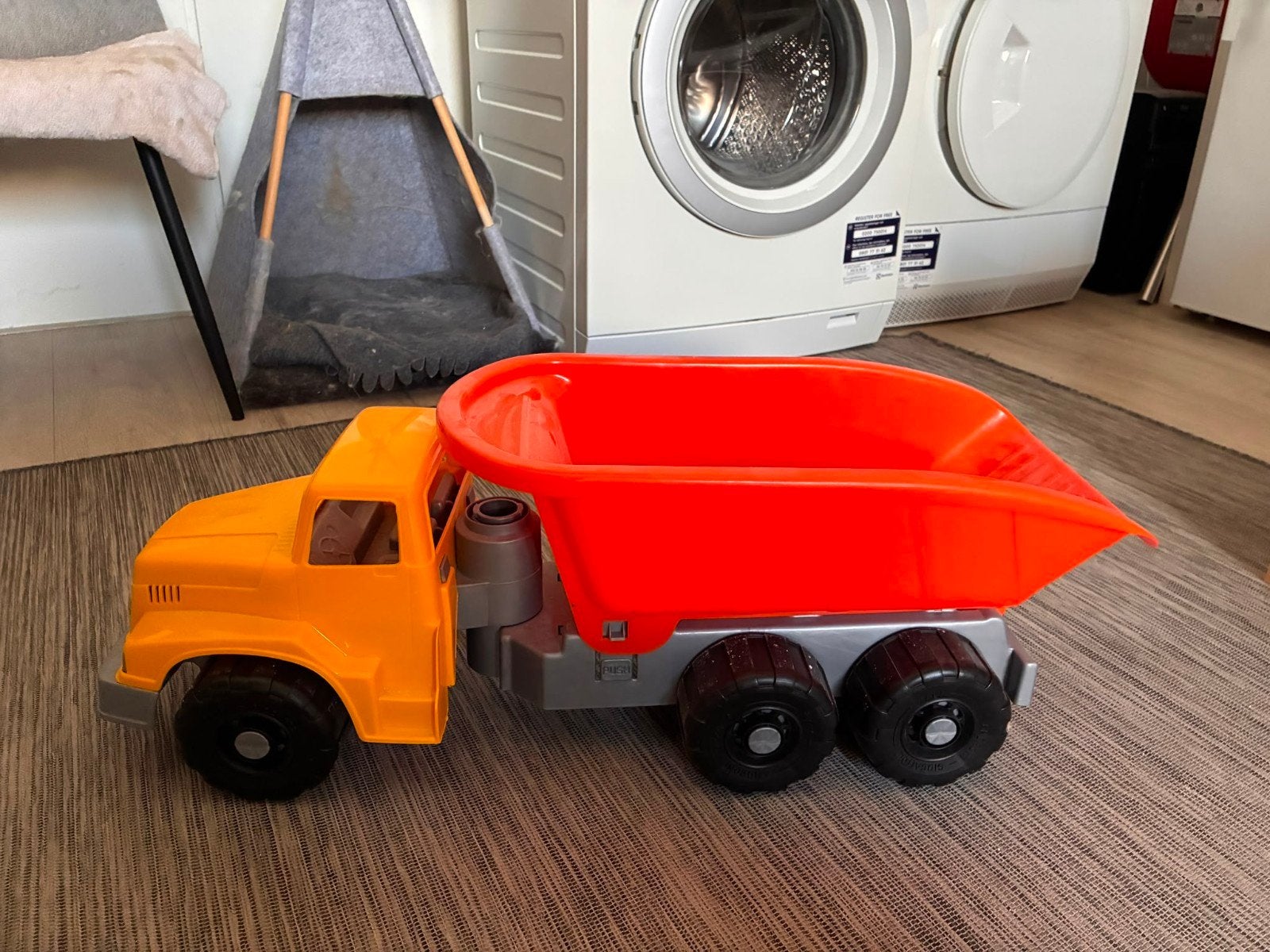 Grote kiepwagen voor urenlang speelplezier, Kinderen en Baby's, Speelgoed | Speelgoedvoertuigen, Ophalen, Zo goed als nieuw