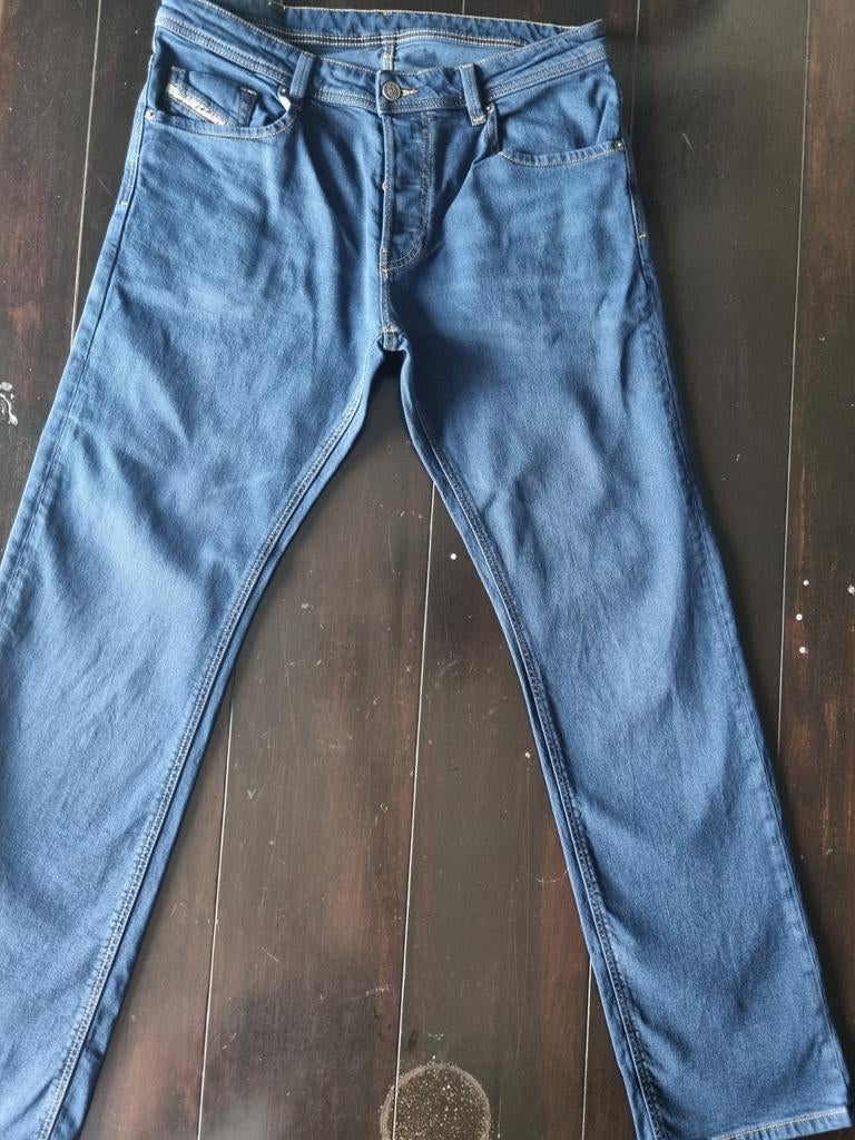 DIESEL LARKEE REGULAR STRAIGHT STRETCH JEANS SIZE 34/32!!, Diesel, Blauw, Ophalen of Verzenden, Zo goed als nieuw