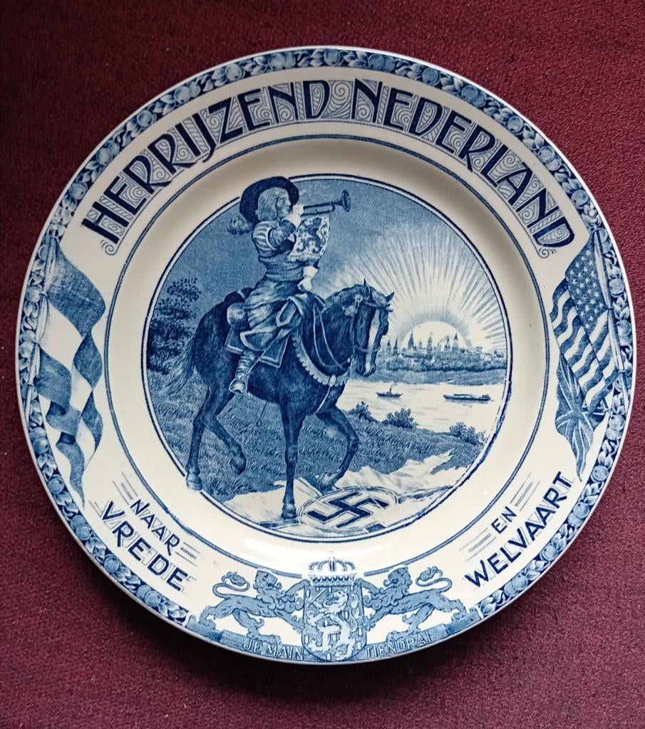 wandbord herrijzend nederland naar vrede en welvaart 1945, Antiek en Kunst, Ophalen of Verzenden