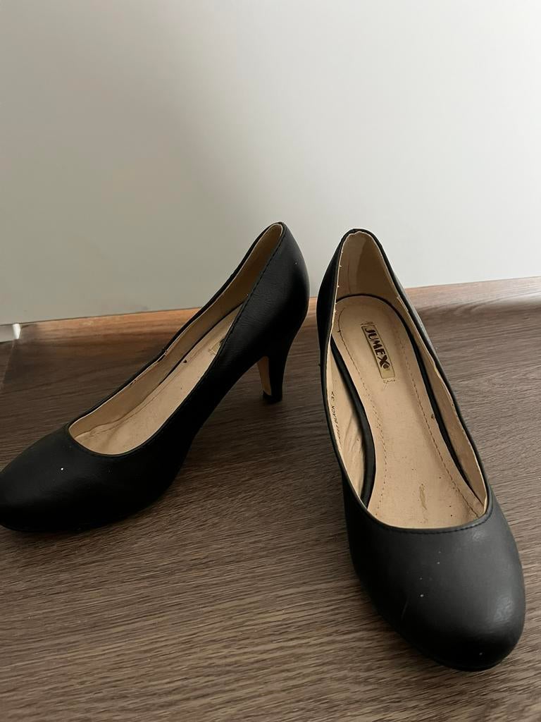 Lage hakjes • 37 • Jumex, Kleding | Dames, Schoenen, Ophalen of Verzenden, Zo goed als nieuw, Zwart