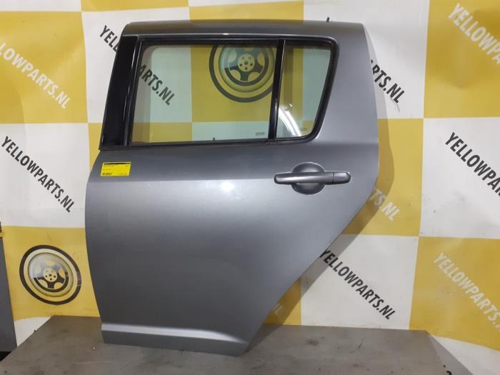 Portier 4Deurs links-achter van een Suzuki Swift (ZCD), Gebruikt, -, Deur, -