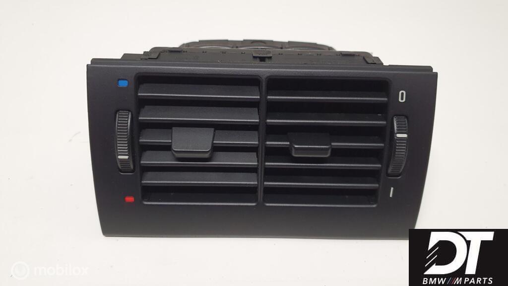 Ventilatierooster achter BMW 5-serie E39 64228376150, Gebruikt, Ophalen of Verzenden, BMW, BMW