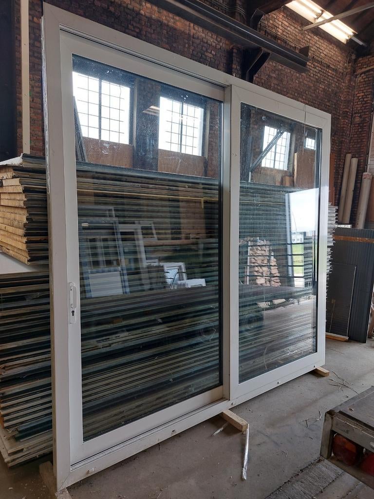 Aluminium schuifpui  met dubbel glas en sleutel, Ophalen, 225 cm of meer, Aluminium, Zo goed als nieuw