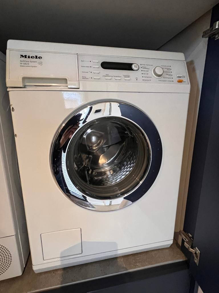 Miele Softcare System,wasmachine model W5825, ophalen Veghel, Ophalen, Gebruikt, Voorlader, 85 tot 90 cm