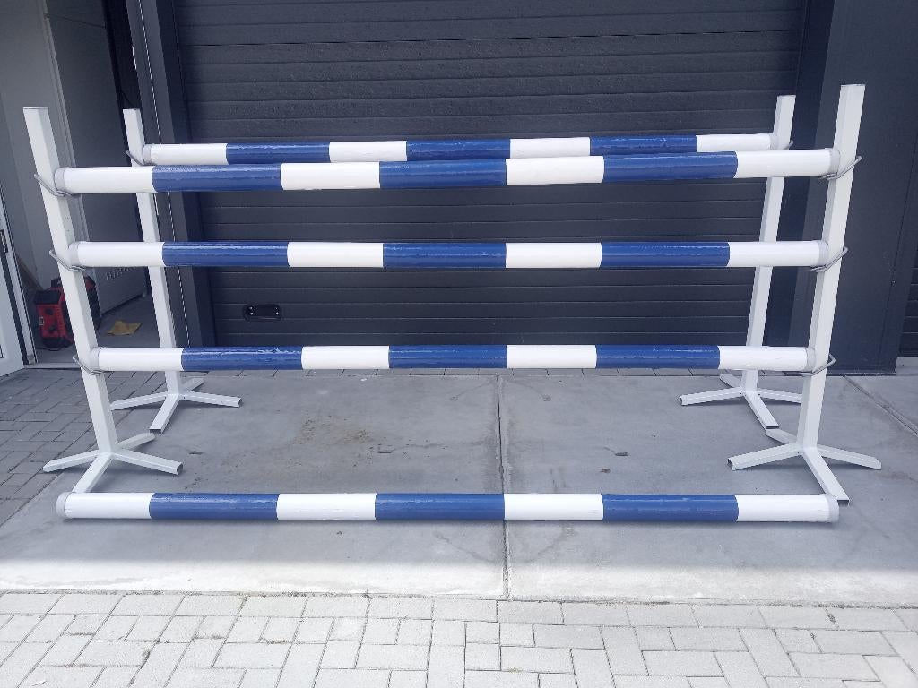hindernis materiaal, Ophalen, Zo goed als nieuw, Springen