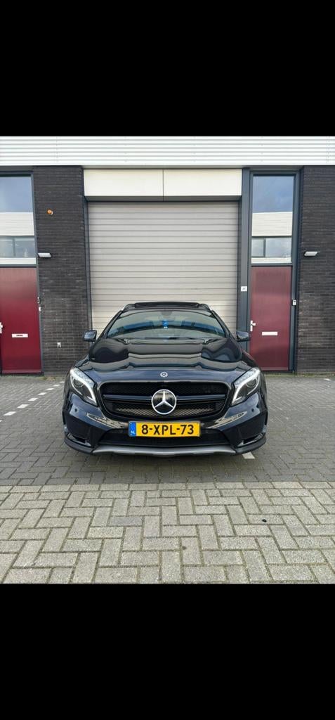 Mercedes GLA-Klasse Gla220 CDI 2.1 125KW Aut7 4M 2014, Auto's, Mercedes-Benz, Particulier, GLA, Diesel, E, SUV of Terreinwagen
