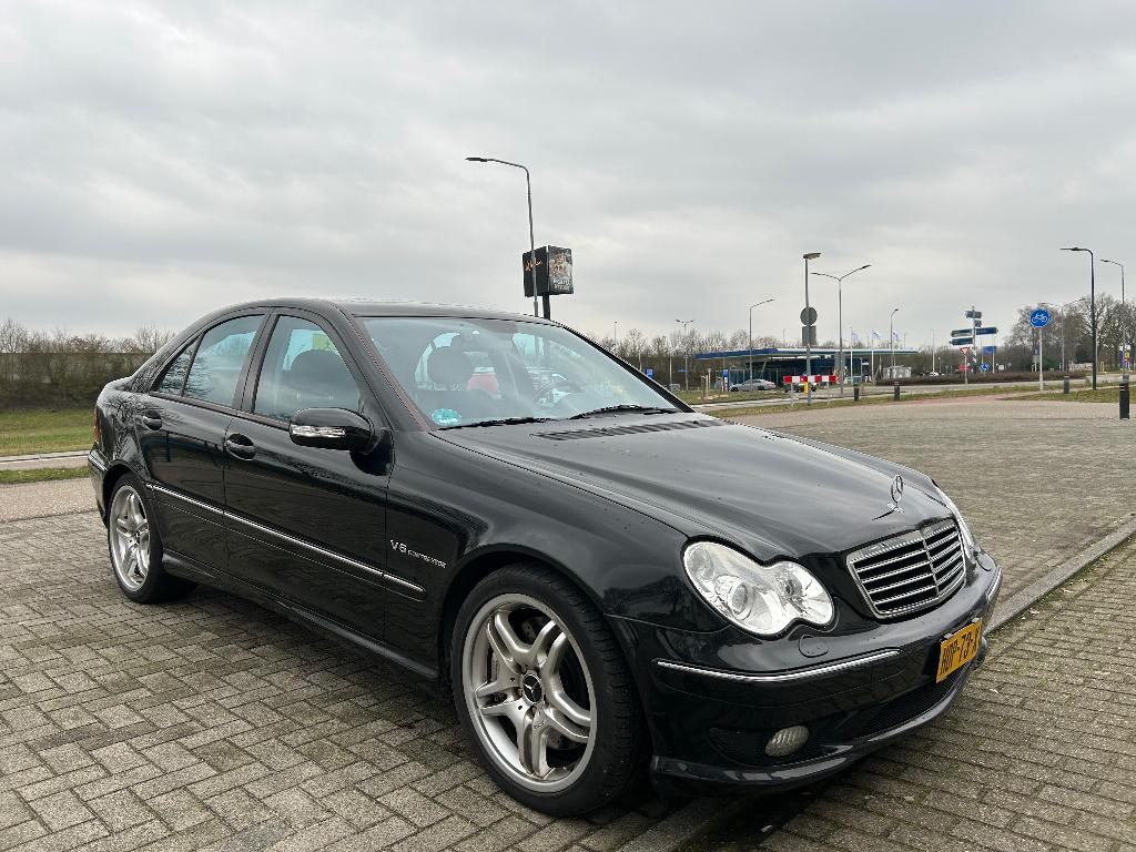 Mercedes-Benz Mercedes 2004 LEES TEKST NU of NOOIIT, Auto's, Automaat, Achterwielaandrijving, 1535 kg, Zwart