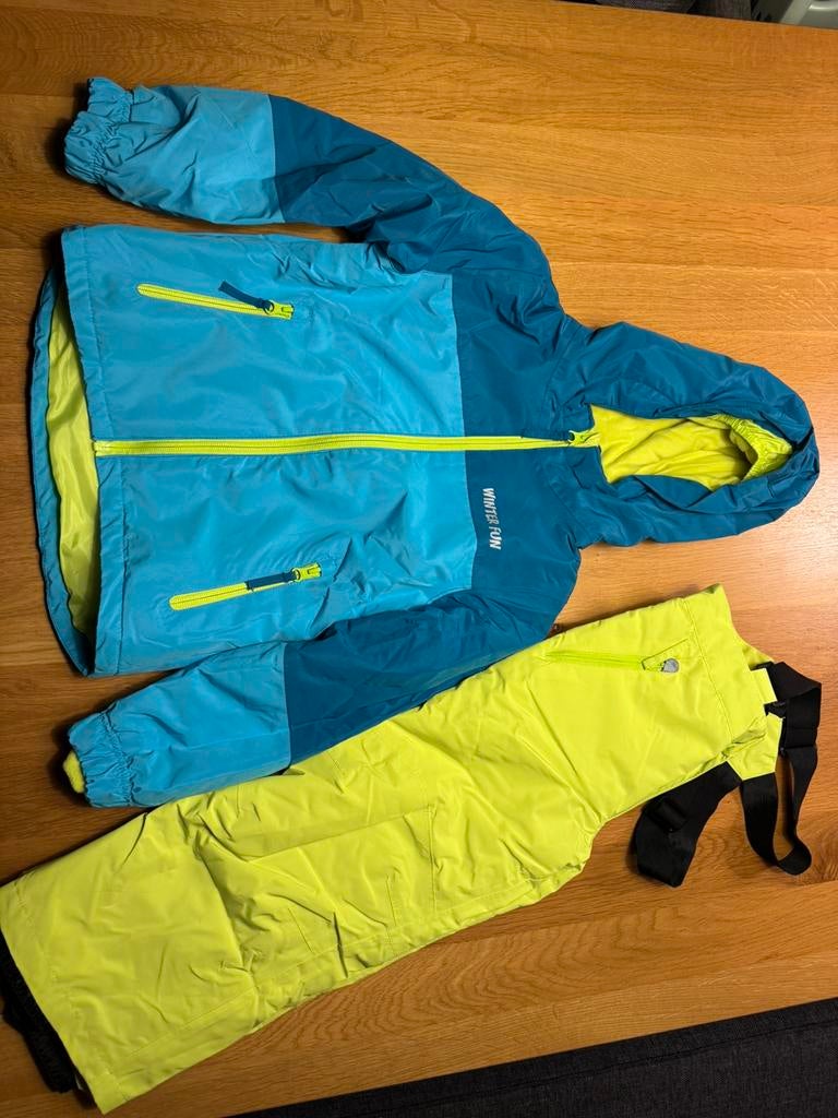 Kinder ski jas en broek maat 110-116 4-6 jaar, 100 tot 140 cm, Zo goed als nieuw, Kleding, Ophalen