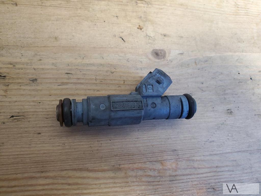 Volvo C70 / V70 / C70 turbo 2.3 benzine injector 0280155830, Auto-onderdelen, Brandstofsystemen, Volvo, Gebruikt, Ophalen of Verzenden