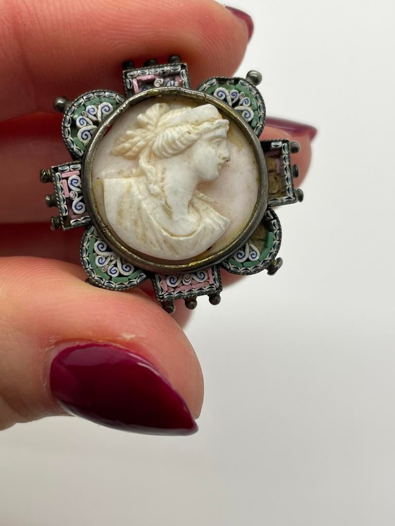 C525 Prachtige zilveren camee broche micromozaïek, Sieraden, Tassen en Uiterlijk, Antieke sieraden, Ophalen of Verzenden, Zilver