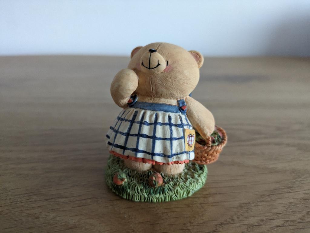 Forever Friends beeldje (beer met fruitmand), Ophalen of Verzenden, Zo goed als nieuw, Beeldje, Forever Friends