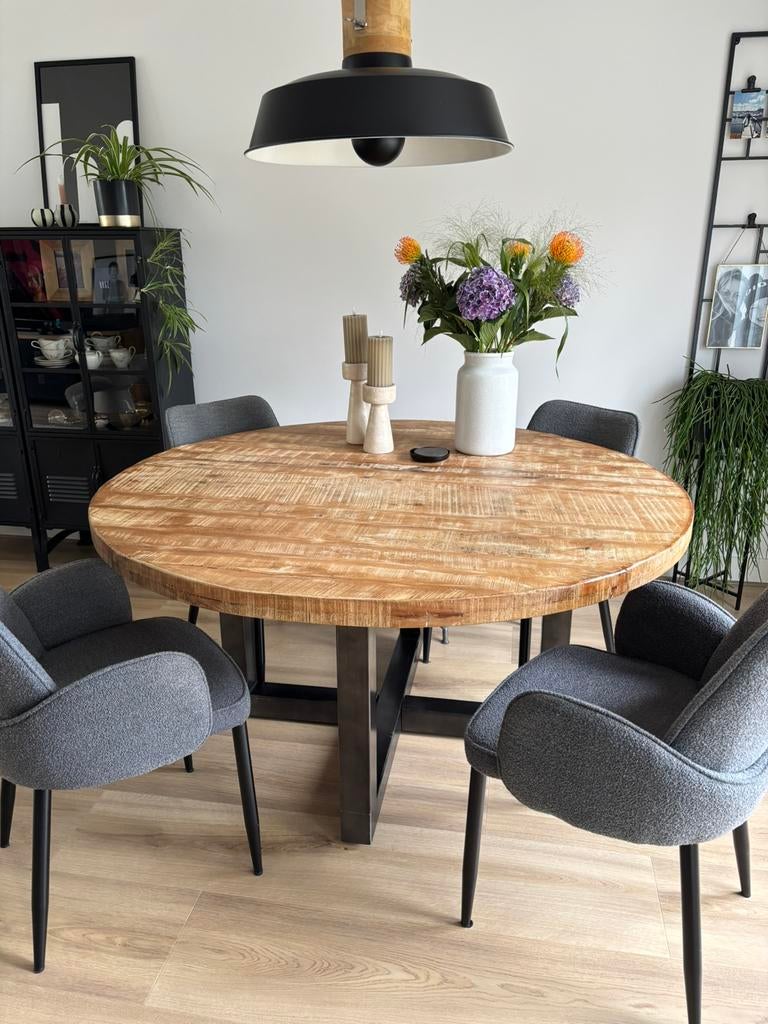 Mango houten ronde tafel 150cm doorsnee zgan, Ophalen, Rond, Zo goed als nieuw, Vijf personen of meer