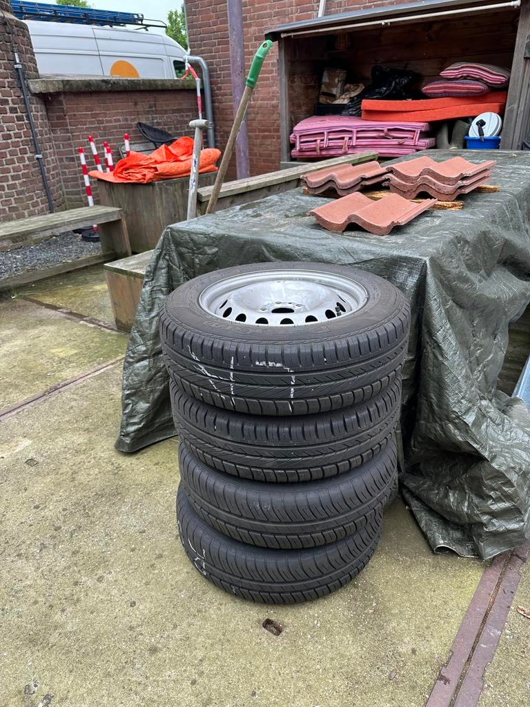 Good Year zomerbanden + velgen, Auto-onderdelen, Banden en Velgen, 15 inch, Banden en Velgen, Zomerbanden, Bestelwagen