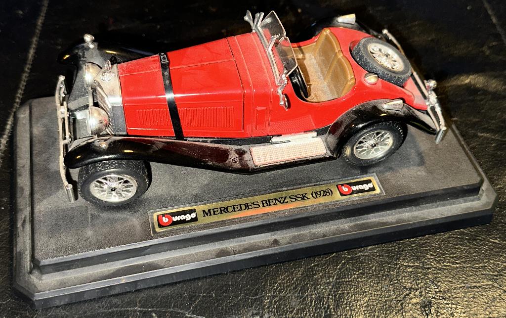 Mercedes benz ssk 1928 1:24 burago oldtimer metaal izgst, Ophalen, Zo goed als nieuw, Auto, Bburago