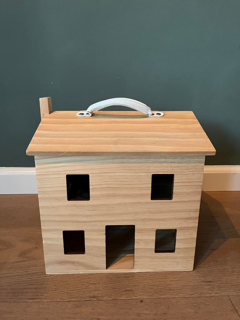 Houten Poppenhuis met Inrichting Olli & Ella, Ophalen, Zo goed als nieuw, Poppenhuis