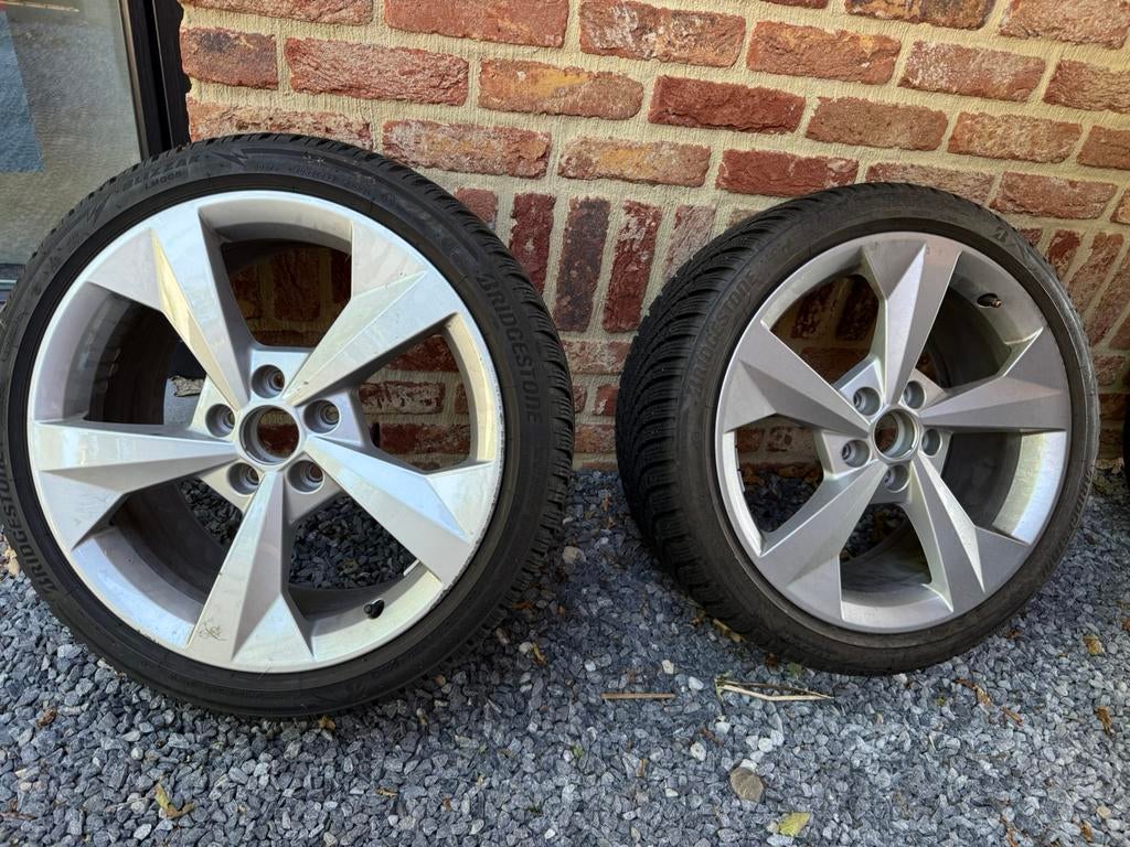 Audi A3 18 inch – Bridgestone Blizzak LM005 – 225/45 R17, Ophalen, 17 inch, Winterbanden, 225 mm