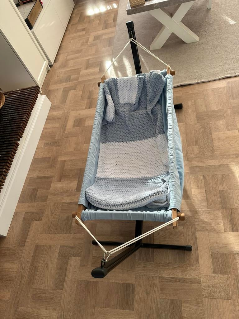 Baby schommel / wieg, Kinderen en Baby's, Babywiegjes en Ledikanten, Ophalen, Zo goed als nieuw, Wieg