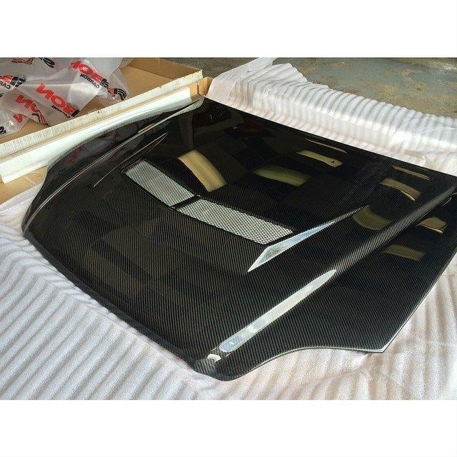 Seibon Carbon EVO-style motorkap - Honda Civic 99-00