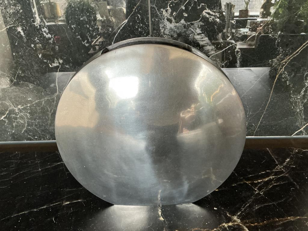 Vaas aluminium BOB bijzondere binnenhuisaccessoires, Huis en Inrichting, Ophalen, Overige materialen, Overige kleuren, Zo goed als nieuw