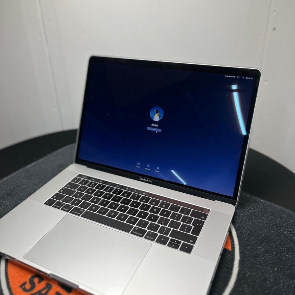 MacBook Pro 2016 i7 15-inch | Nieuwstaat, Hobby en Vrije tijd, Overige Hobby en Vrije tijd, Zo goed als nieuw, Ophalen of Verzenden