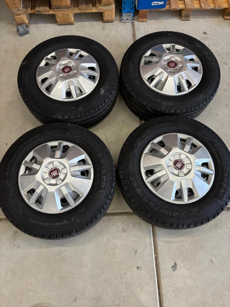 Set zomerbanden incl. velg + wieldop 15 inch - Fiat Ducato, Auto-onderdelen, Banden en Velgen, Ophalen, 15 inch, Banden en Velgen