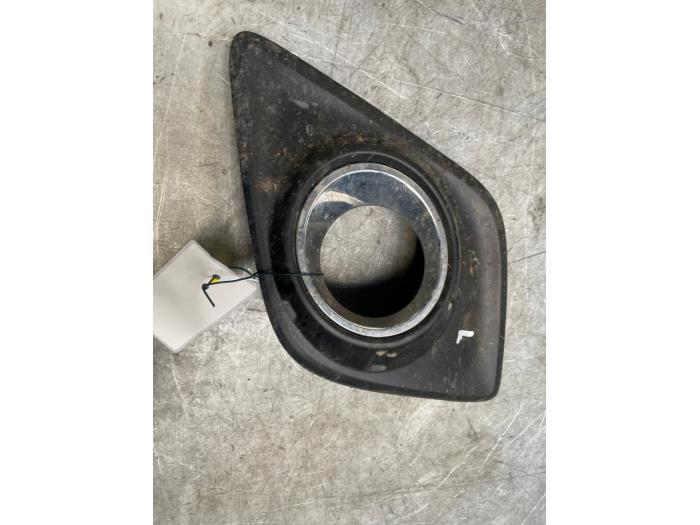Bumper Rooster van een Toyota Hilux, Auto-onderdelen, Carrosserie en Plaatwerk, Gebruikt, -, -, Ophalen of Verzenden