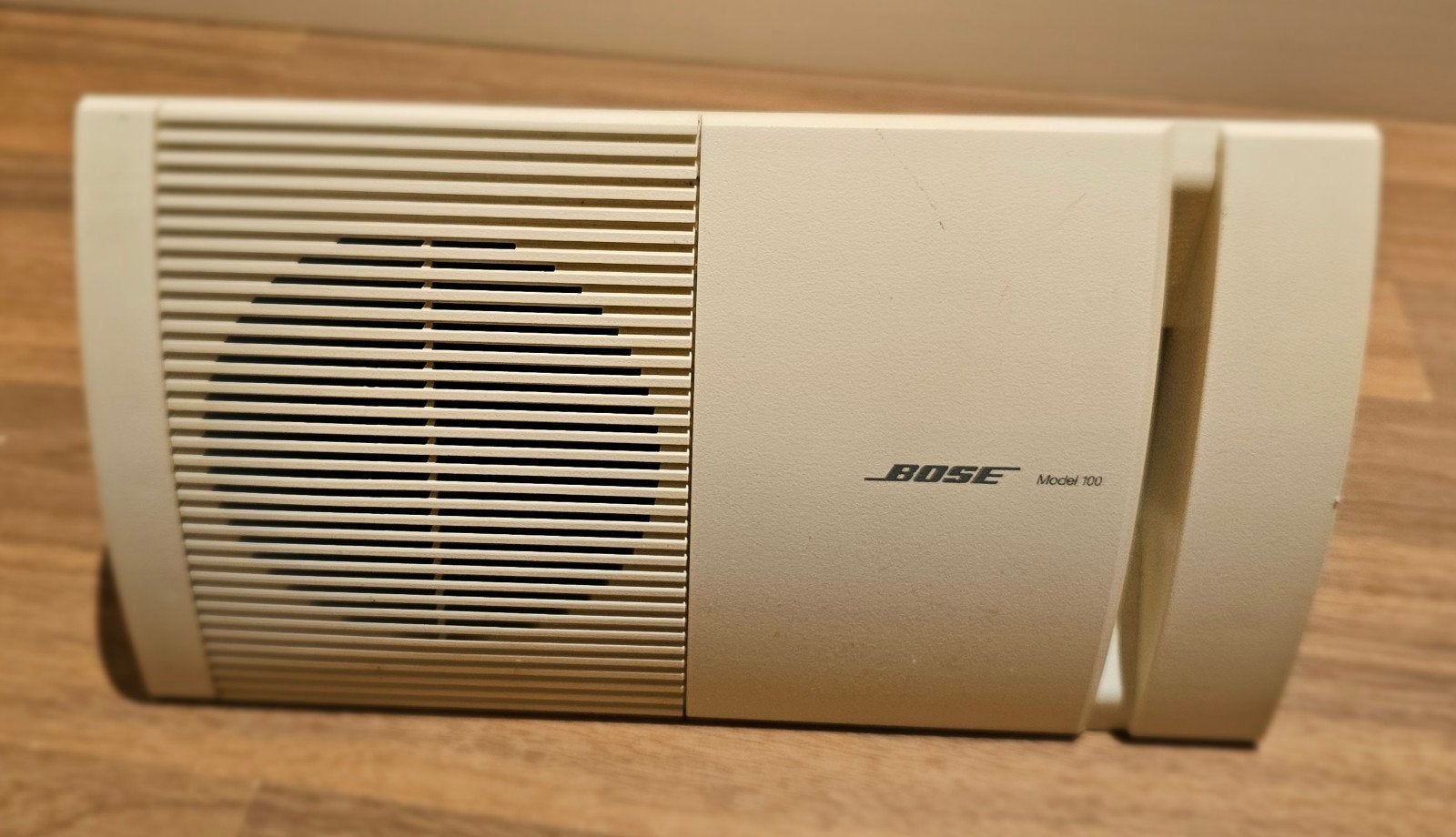 Bose Model 100 speakers - Vintage geluidskwaliteit, Gebruikt, Ophalen of Verzenden, Bose, Geschikt voor surround/home cinema