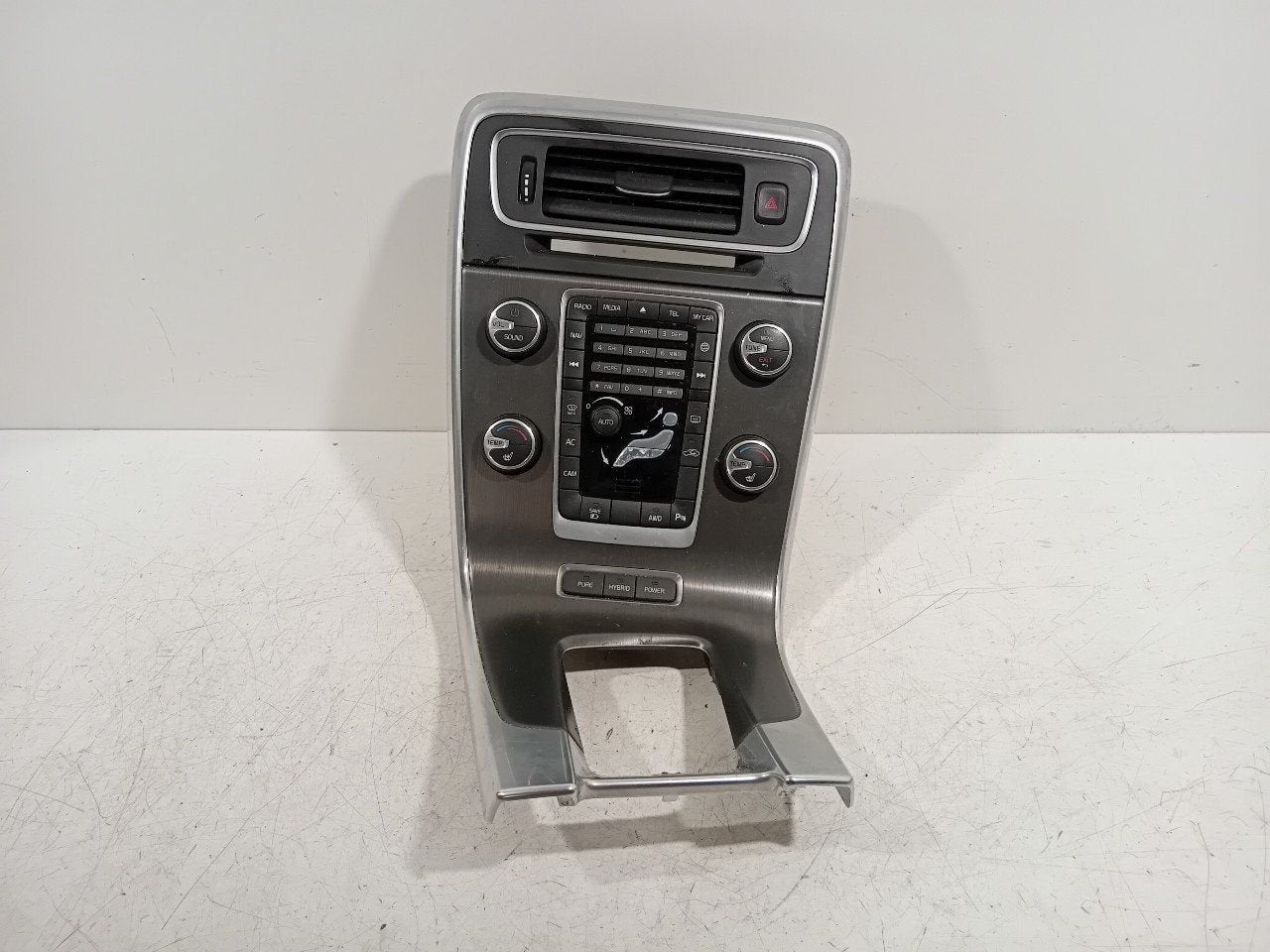 Middenconsole Volvo V60, Onderdelen@venauto.nl, Van der Ven Autorecycling B.V., Gebruikt, Ettenseweg 76, 4706 PB Roosendaal, The Netherlands