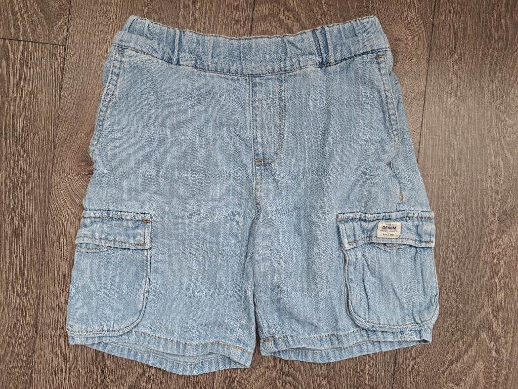 Name-it   korte Broek  -  122    jusa17, Broek, Name-it, Ophalen of Verzenden, Zo goed als nieuw