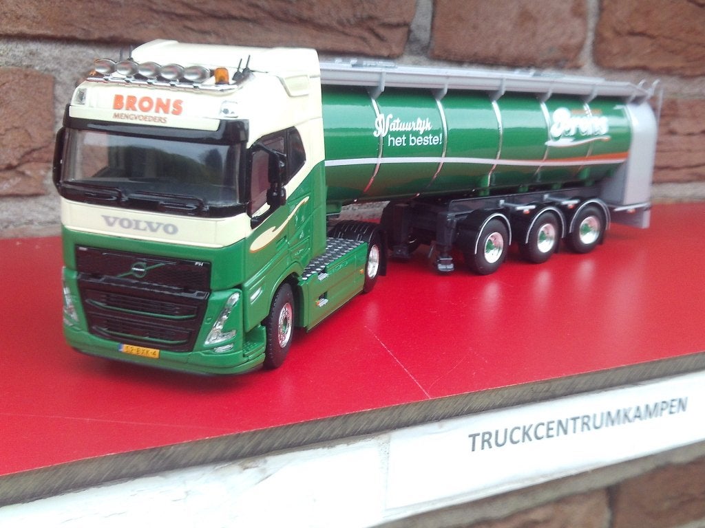 WSI   Volvo  FH5  Globetrotter  van  Brons - Voorthuizen., Ophalen of Verzenden, Nieuw, Bus of Vrachtwagen, Wsi