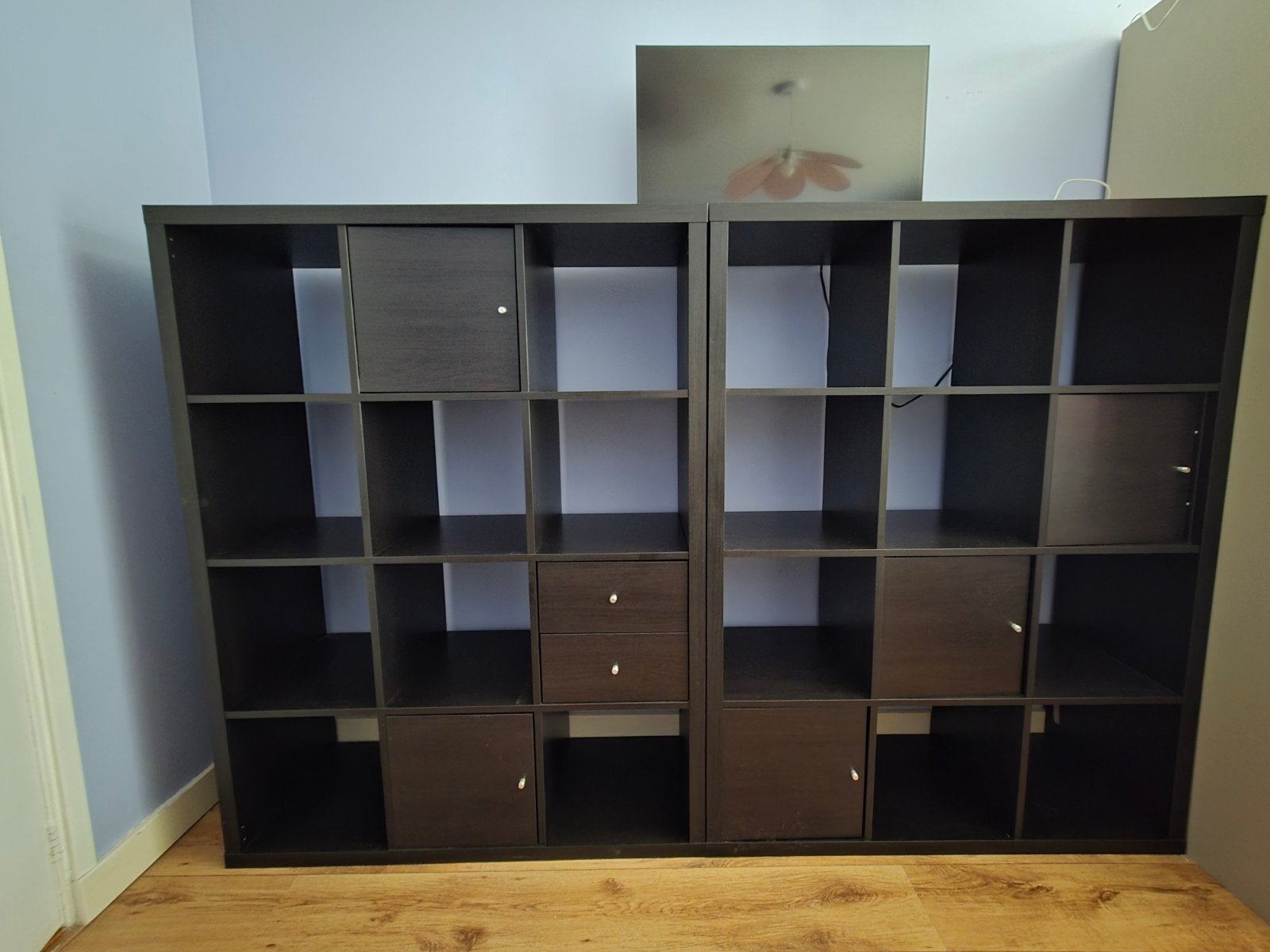 IKEA Kallax Kast 2x4 en 2x4 met Inzetstukken - Zwartbruin, Ophalen, Gebruikt