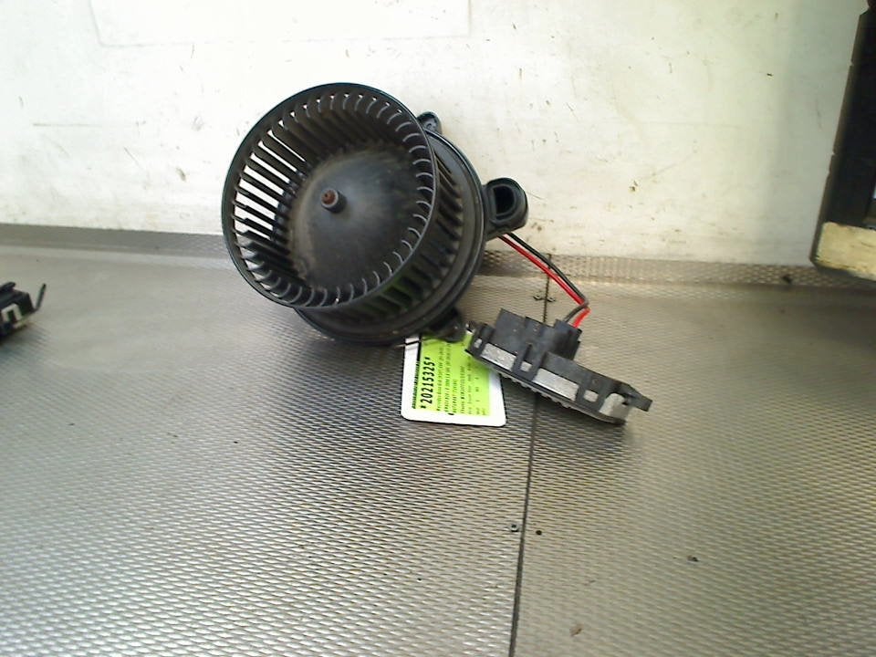 Kachel Ventilatormotor Mercedes-Benz GLA (H247) A2478308400, Gebruikt, Mercedes-Benz AG, Mercedes-Benz, Mercedesstraße 120, Stuttgart 70372, , Duitsland