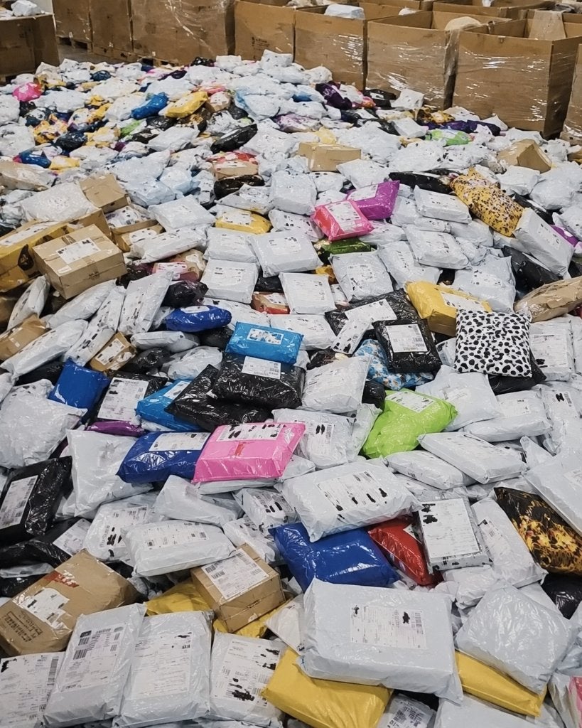 DHL & Hermes Smal/Mid Ongeclaimde Pakketten, Ophalen of Verzenden, Overige categorieën