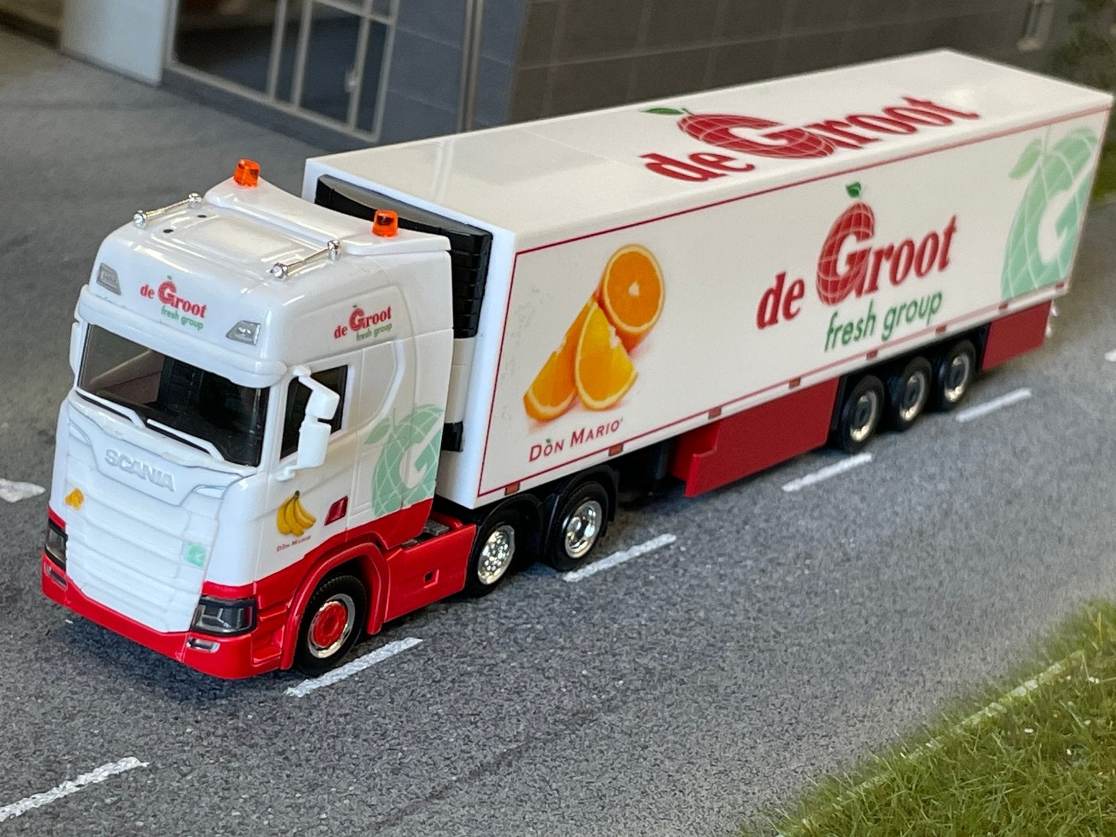 1:87 Scania De Groot Hedel, sinaasappel logo, zelfbouw, Ophalen of Verzenden, Zo goed als nieuw, Bus of Vrachtwagen, Overige merken