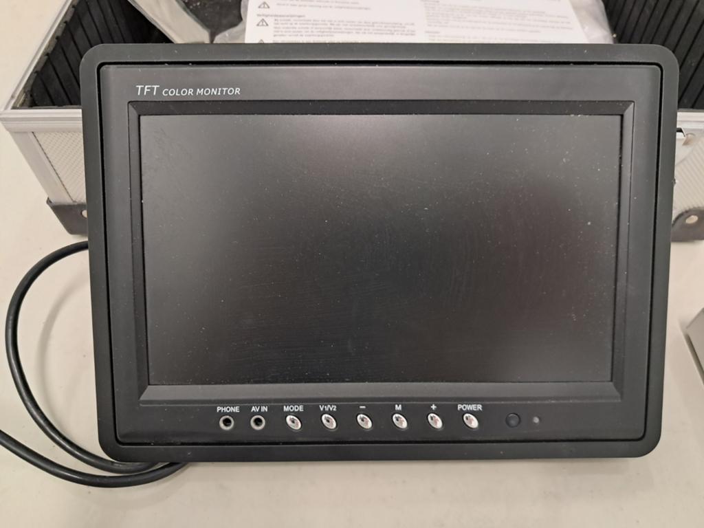 Renkforce T-900B TFT kleurenmonitor met accessoires, Overige merken, 50 Hz, Ophalen of Verzenden, Zo goed als nieuw