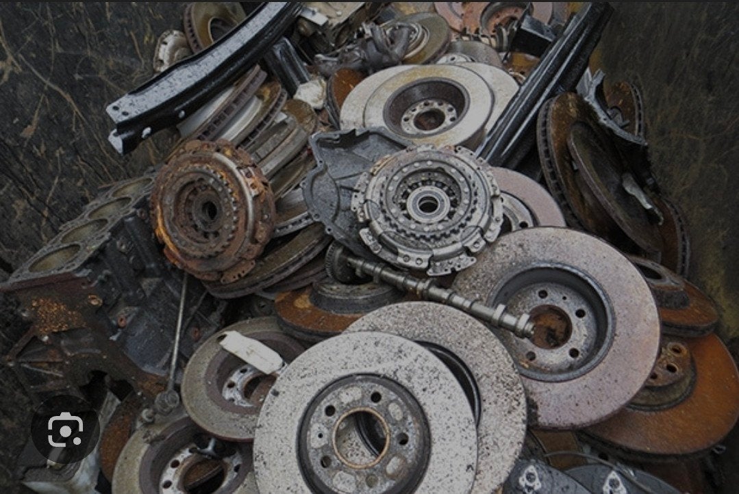 Voor al u oudijzer en metalen kunt u ons bellen., Ophalen