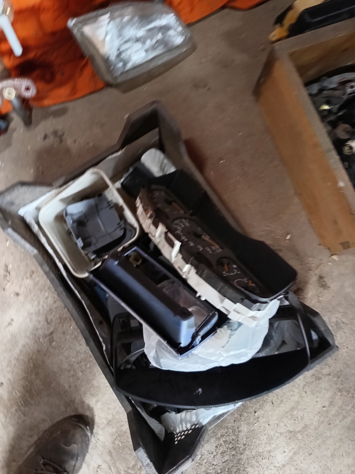 Diverse Toyota  Starlet onderdelen (1999-2005), Ophalen, Gebruikt, Achterklep, Toyota