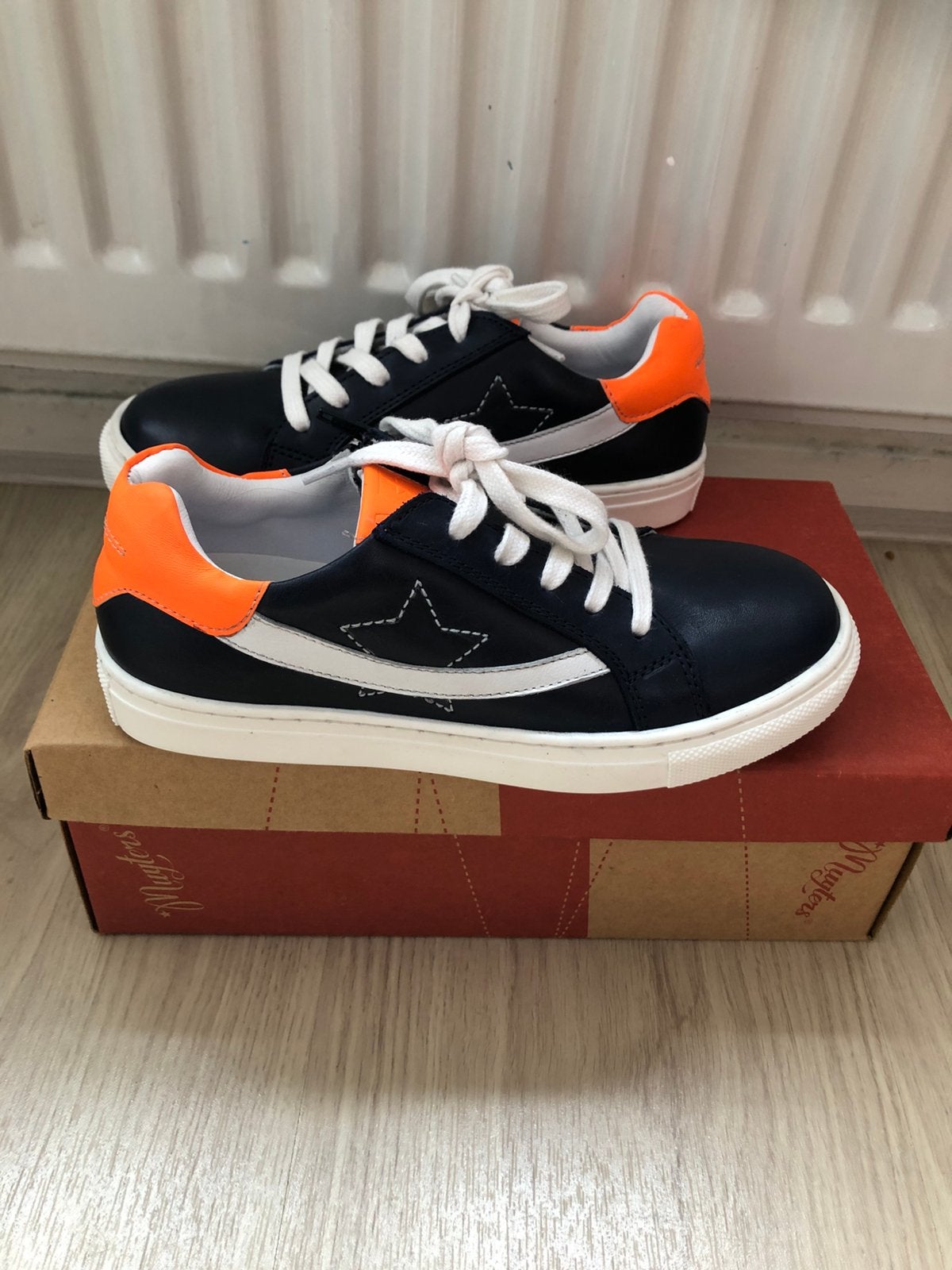 Stoere nieuwe schoenen maat 33 nieuw in doos, Schoenen, Nieuw, Ophalen of Verzenden, Jongen