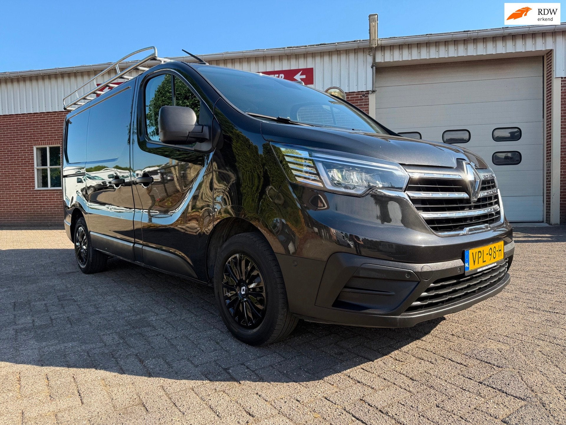 Renault Trafic 2.0 dCi T29 L1H1 camera navi airco cruise, Voorwielaandrijving, Gebruikt, Euro 6, 4 cilinders