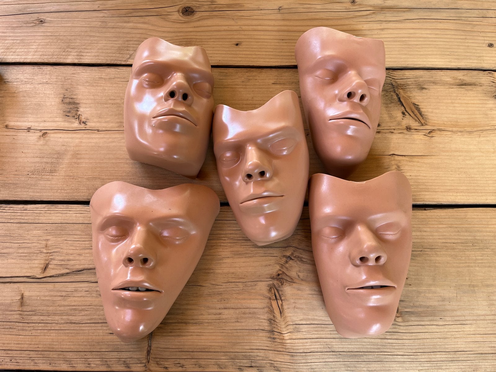 AMBUMAN GEZICHTSHUIDEN, 5 STUKS, Diversen, Verpleegmiddelen, Ophalen of Verzenden