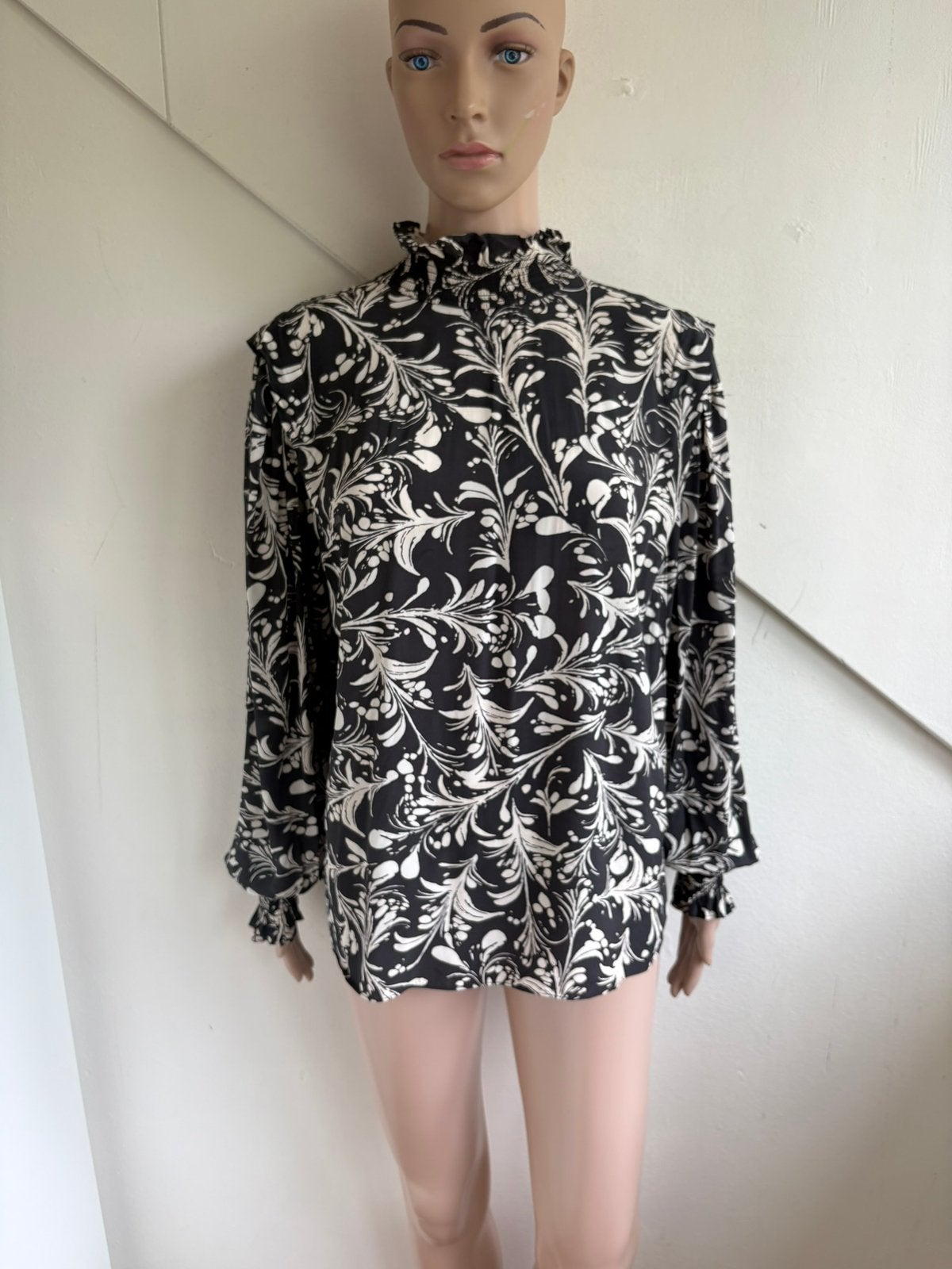 Isabel Marant yoshi blouse top maat 38 zwart offwhite print, Ophalen of Verzenden, Zo goed als nieuw, Maat 38/40 (M), Zwart