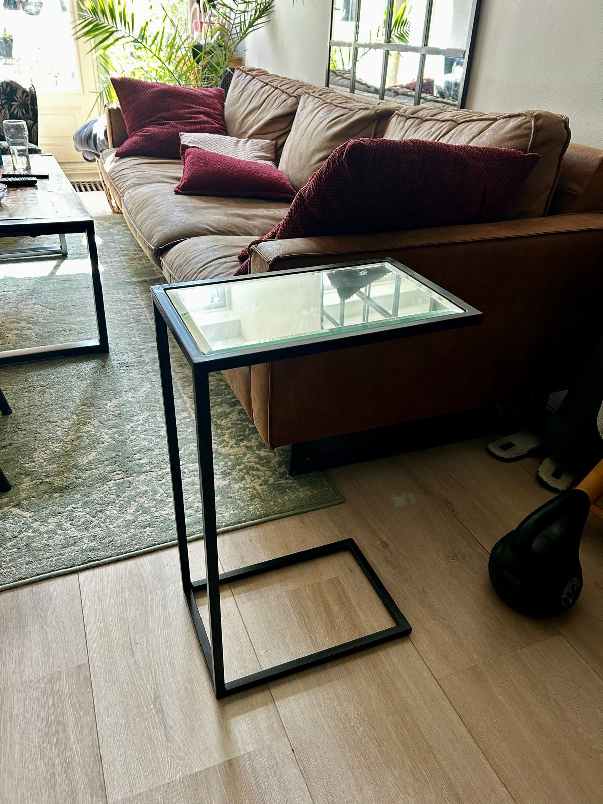 Stijlvolle bijzettafel met spiegelblad, Ophalen, Minder dan 55 cm, Metaal of Aluminium, Zo goed als nieuw