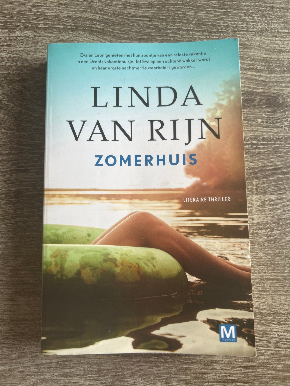 Linda van Rijn - Zomerhuis (Literaire thriller), Ophalen of Verzenden, Zo goed als nieuw