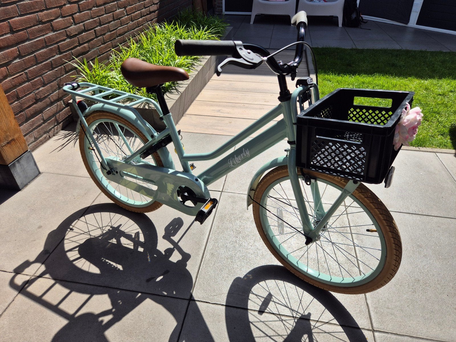 Liberty Meisjesfiets 20 inch - Mintgroen met Mandje, Fietsen en Brommers, Fietsen | Dames | Damesfietsen, Velgrem, Zo goed als nieuw