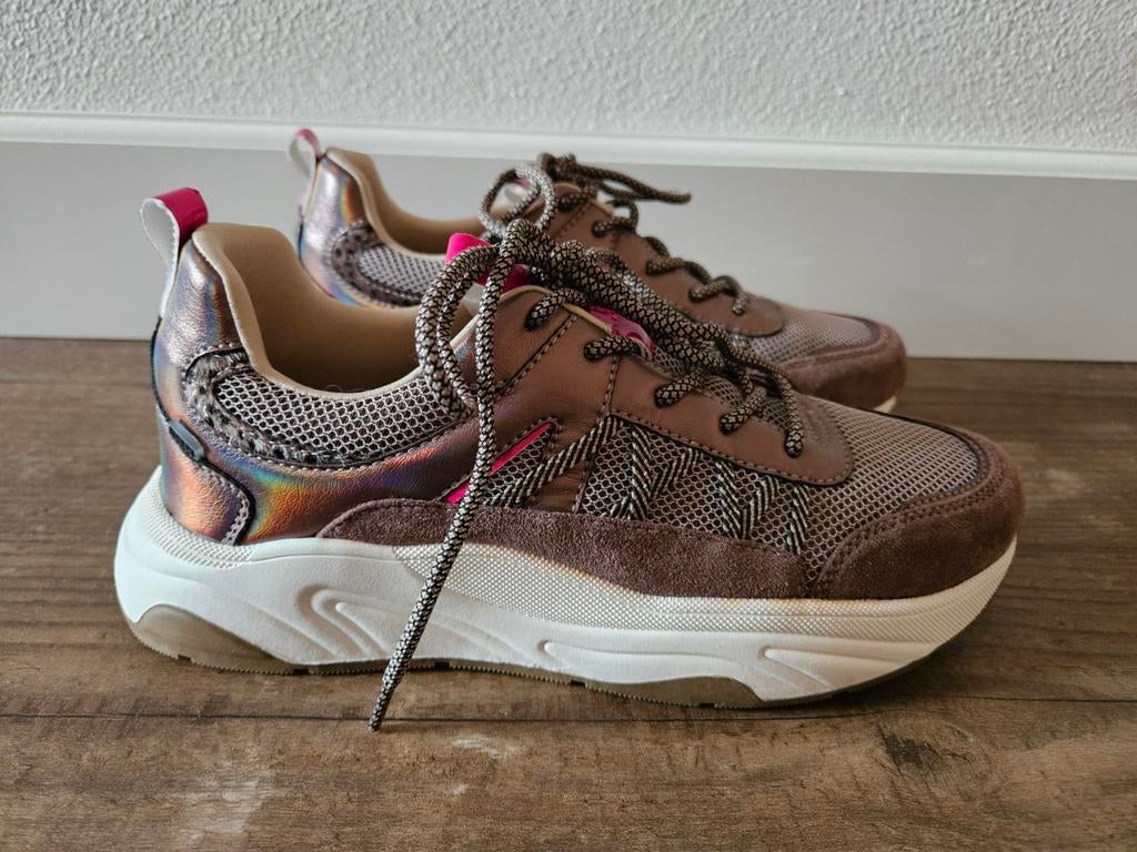 SUB55 - sneakers laag - taupe - nieuw - maat 40, Ophalen, Bruin, Nieuw, Sneakers of Gympen