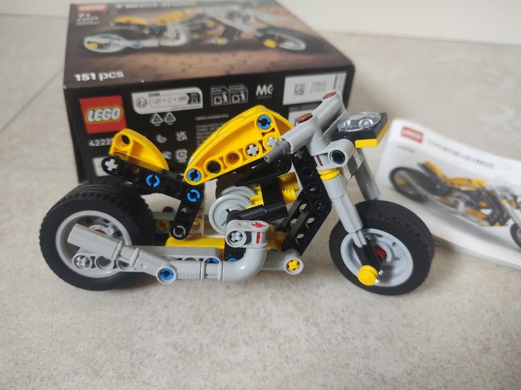 LEGO Technic Motor 42225, Lego, Ophalen of Verzenden, Zo goed als nieuw, Technic